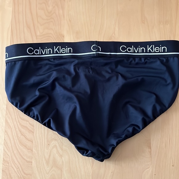 Calvin Klein Underwear Black Briefs - Picture 4 of 4